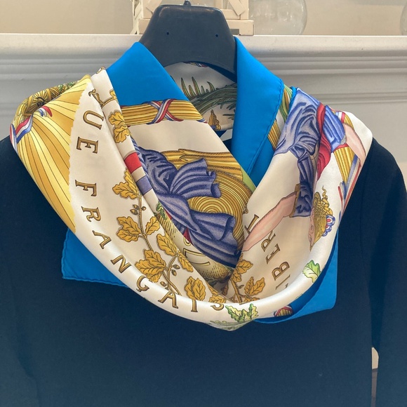 1789 French Revolution Hermès silk scarf - Picture 2 of 14